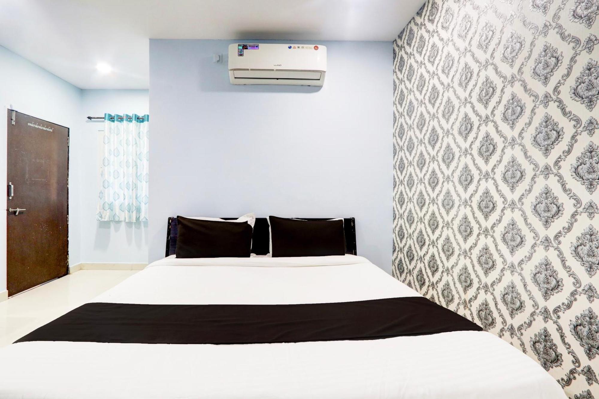 Hotel O Moon Light Nizamabad Buitenkant foto