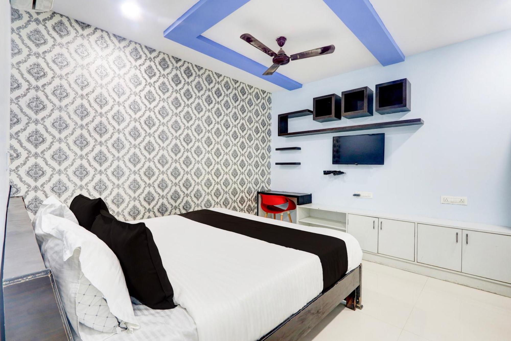Hotel O Moon Light Nizamabad Buitenkant foto